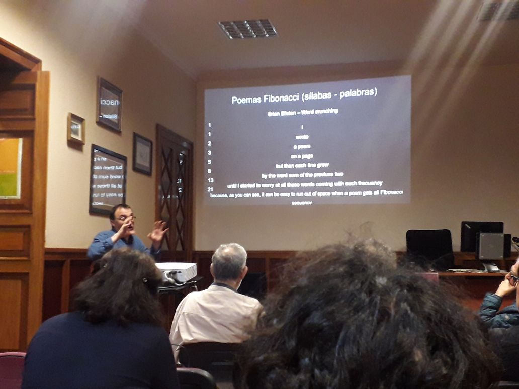 Foto conferencia Teorema de la Rosa. Matemáticas, Naturaleza y Literatura - 5