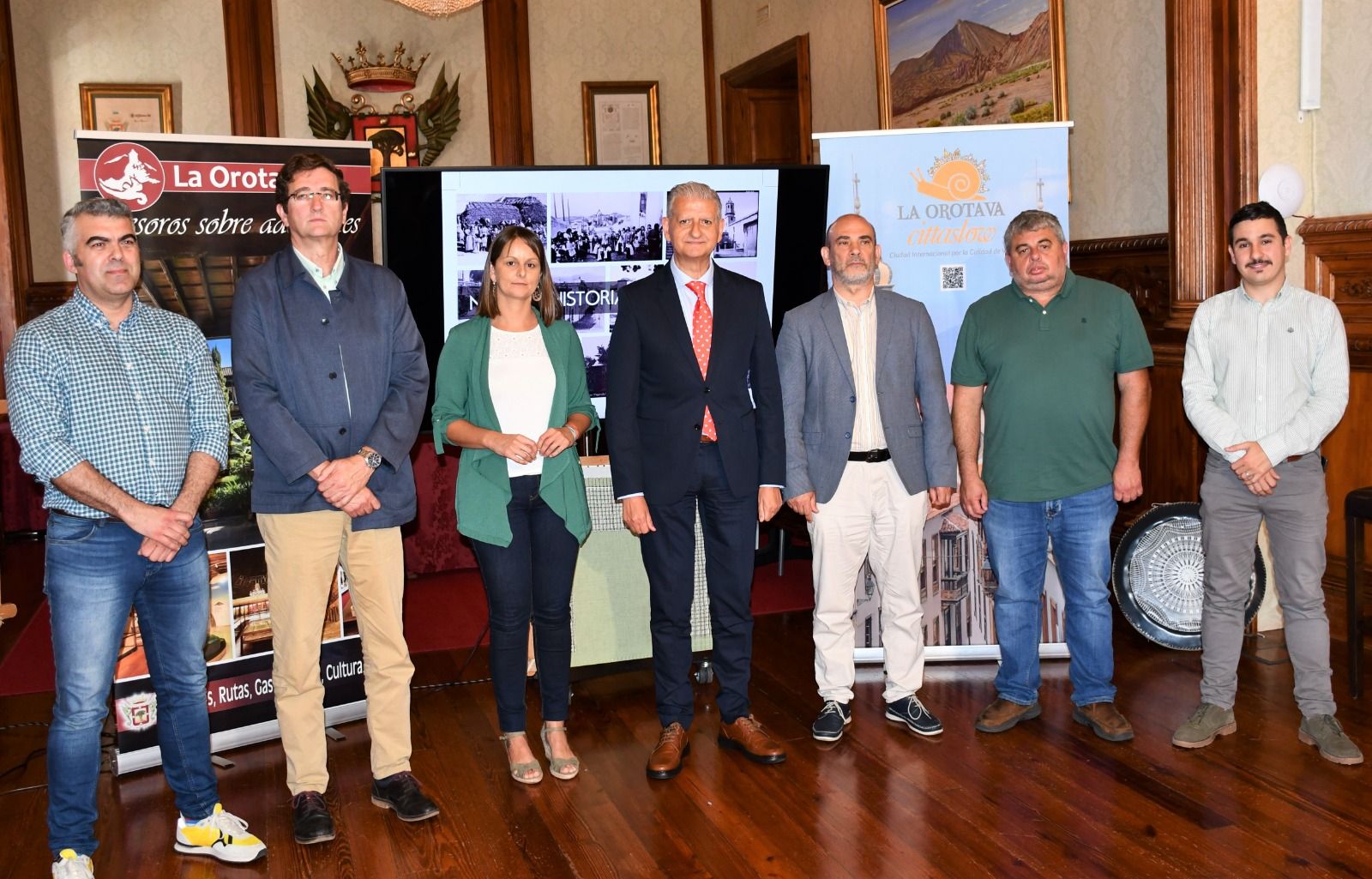 Imagen alcalde y representantes de museos