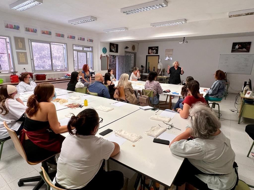 Imagen taller carmesí La Palma Blahnik 1