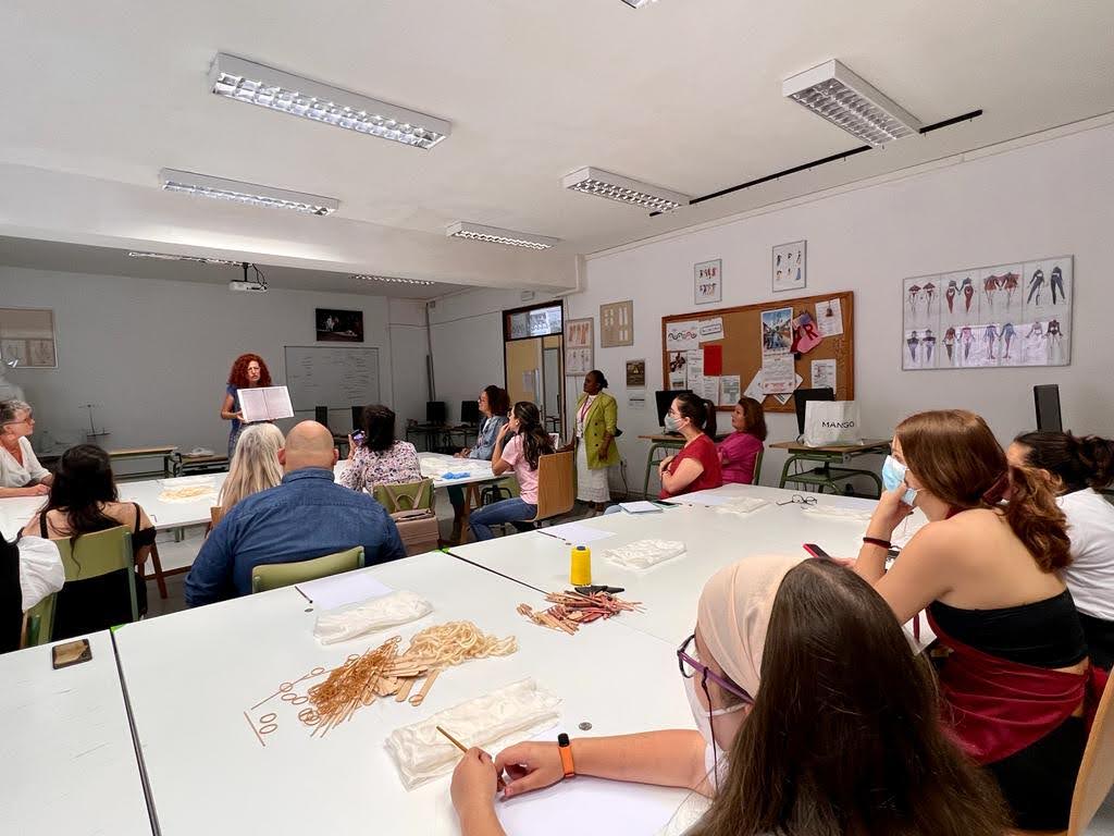 Imagen taller carmesí La Palma Blahnik 4