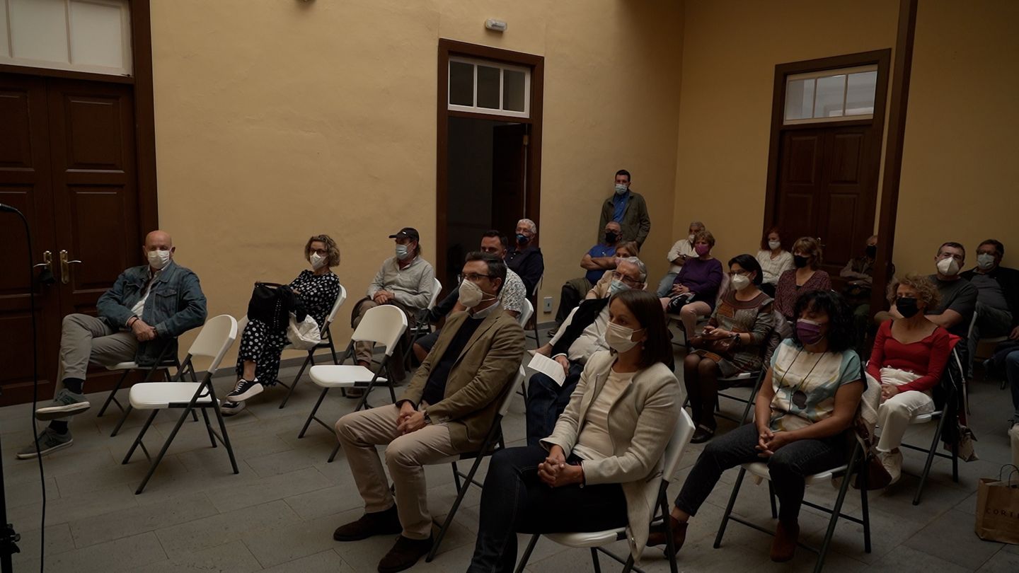 Público en la inauguración de la primera sala de la colección museográfica 1